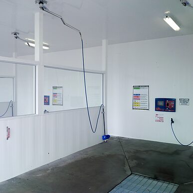 Trusscore wall&ceilingboard and norlock white installed in car and truck wash