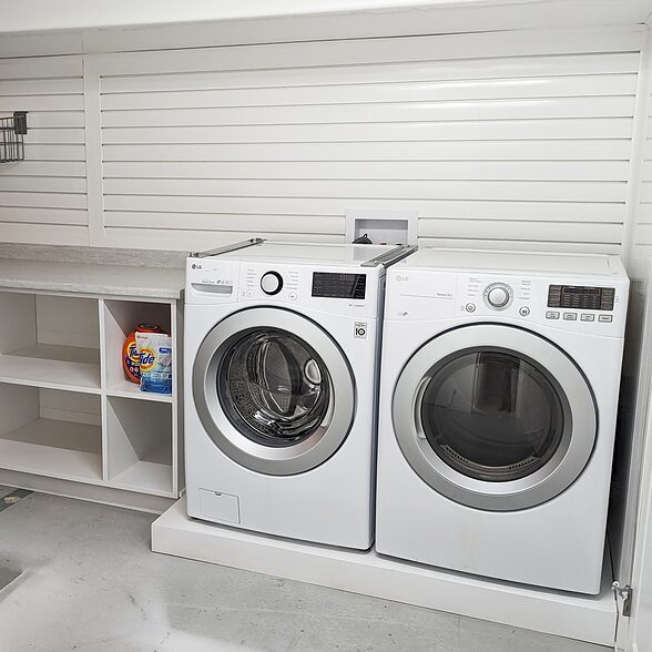 Trusscore Wall&CeilingBoard and Trusscore SlatWall in a Residential Laundry Room
