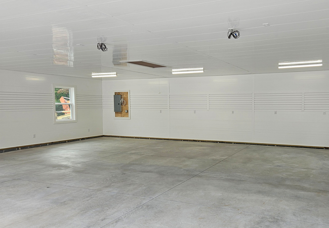 3-car-garage-sqft-c-650x450.jpg