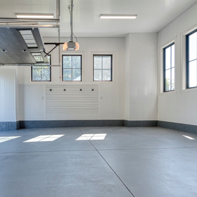 What Pricing Factors Should I Consider When Building a Garage?