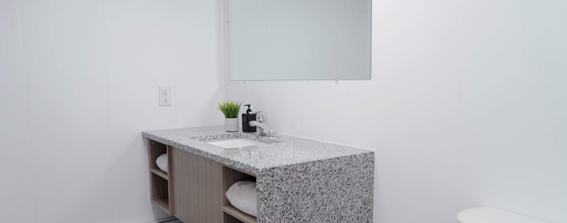 When to Use Waterproof Sealants