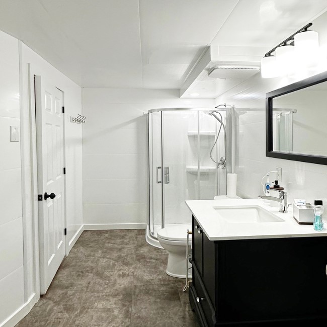 Best Mold-Resistant Materials for Bathroom Ceilings