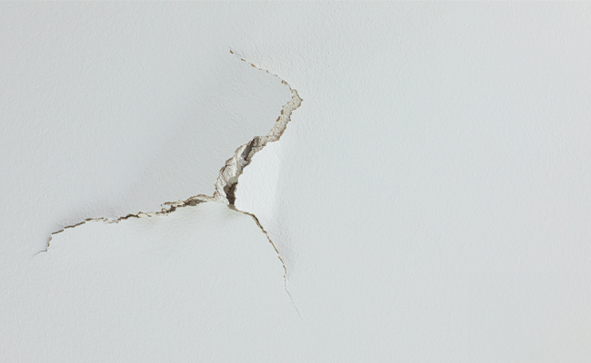 crack in drywall