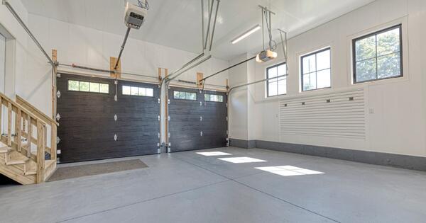 Selecting the Best Paint for Garage Walls