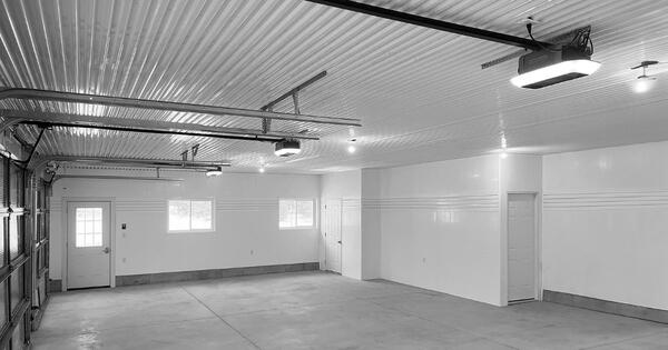 Metal Slatwall vs. PVC Slatwall: What is Better?