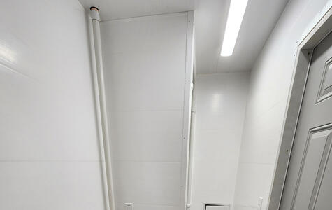 Trusscore Wall&CeilingBoard in a Commercial Bathroom