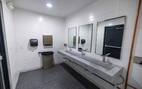 Trusscore Wall&CeilingBoard in Commercial Bathroom Facility