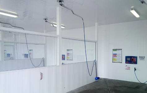 Trusscore Wall&CeilingBoard and NorLock in Car and Truck Wash