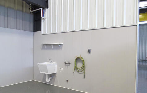 Trusscore Wall&CeilingBoard in Commercial Washbay