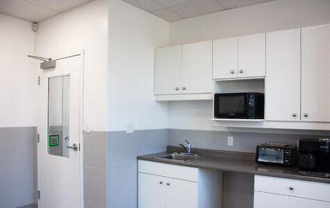 Trusscore Wall&CeilingBoard in Commercial Office Kitchen