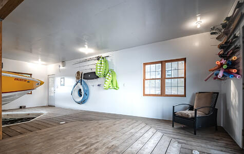 Trusscore Wall&CeilingBoard and SlatWall in Residential Boathouse