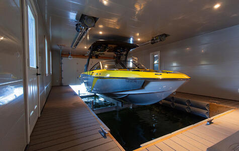 Trusscore Wall&CeilingBoard in a Boathouse