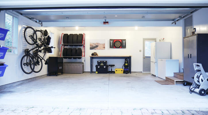 Trusscore Wall&CeilingBoard and SlatWall in a Residential Garage