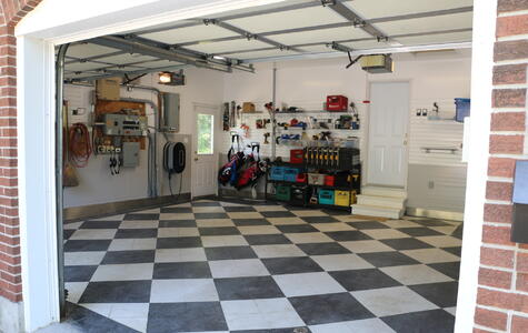 Trusscore Wall&CeilingBoard and SlatWall in a Residential Garage