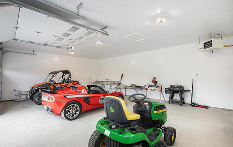 Trusscore Wall&CeilingBoard in Residential Garage