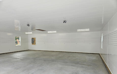 Trusscore Wall&CeilingBoard and SlatWall in Residential Garage