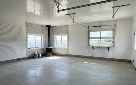 Trusscore Wall&CeilingBoard and Trusscore SlatWall in Residential Boathouse