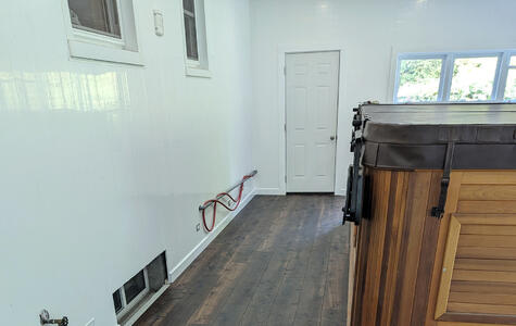 Trusscore Wall&CeilingBoard in Residential Indoor Hottub Room