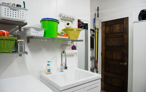 Trusscore Wall&CeilingBoard in a laundry room